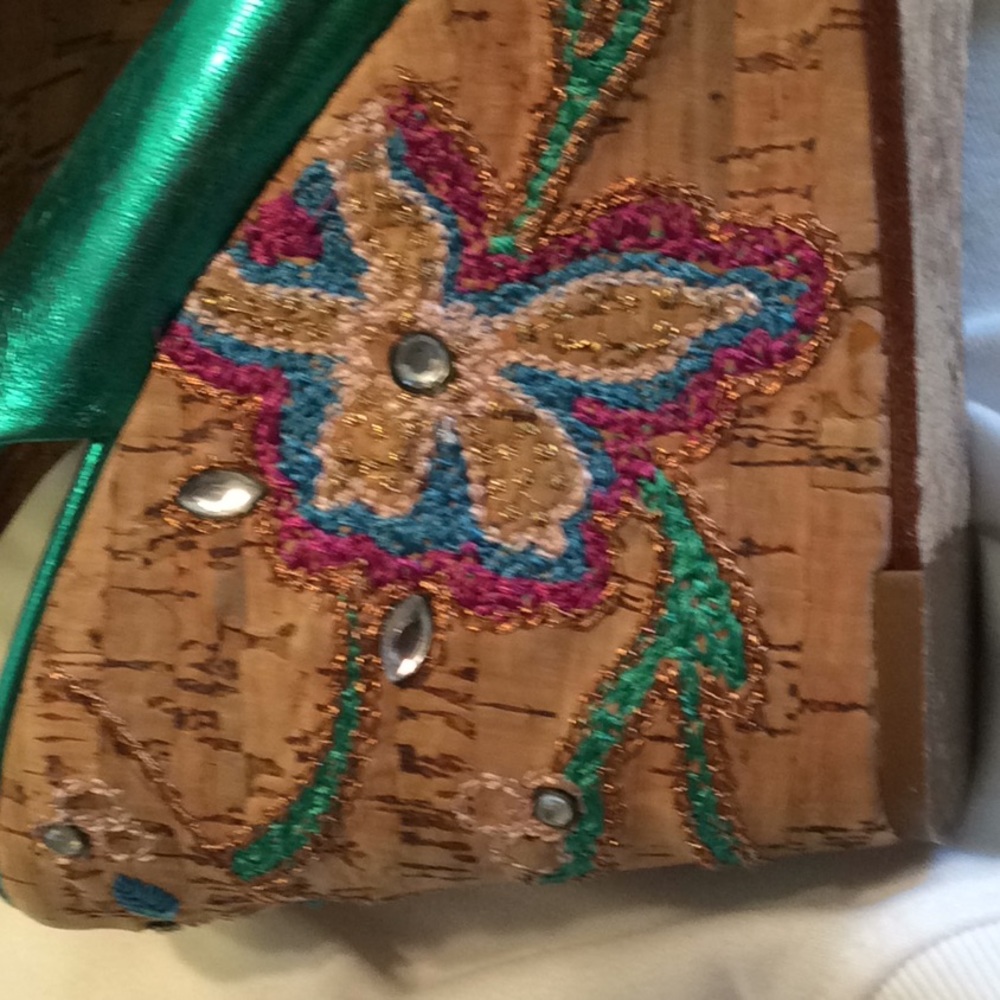 Shoes - Picture 3 of 3